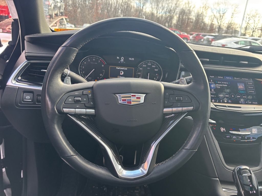 2022 Cadillac XT6 Sport 11