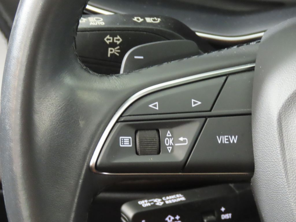 Thumbnail: 2022 Audi Q8 - 16