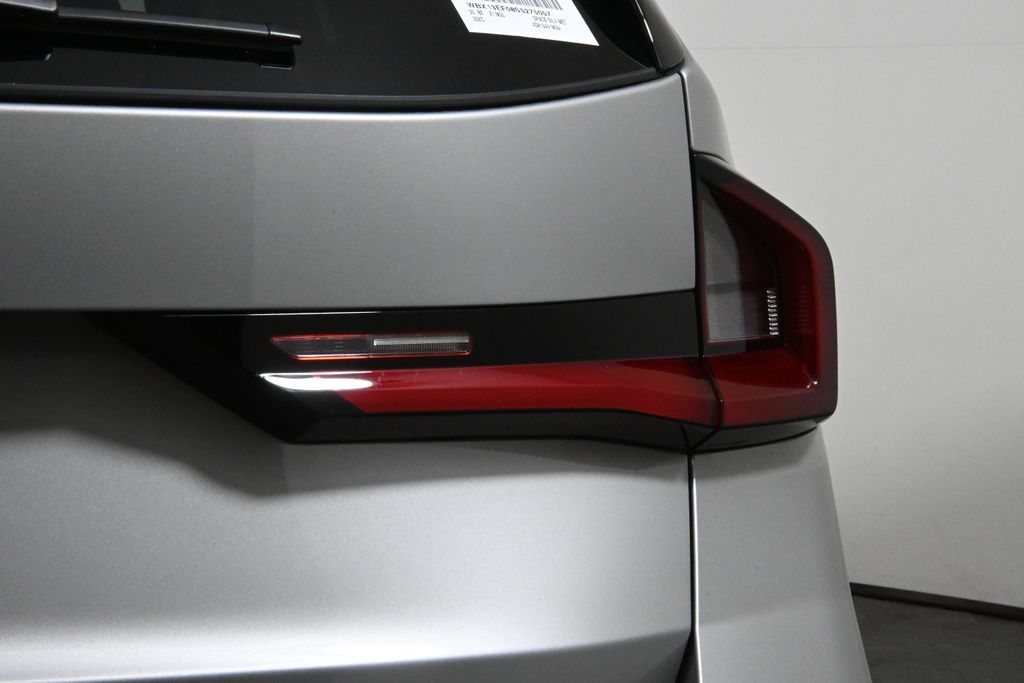 2025 BMW X1 M35i 13