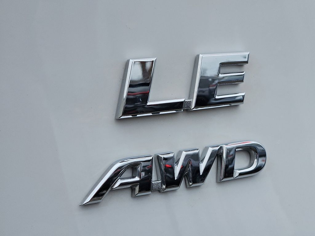 Thumbnail: 2025 Toyota RAV4 - 19