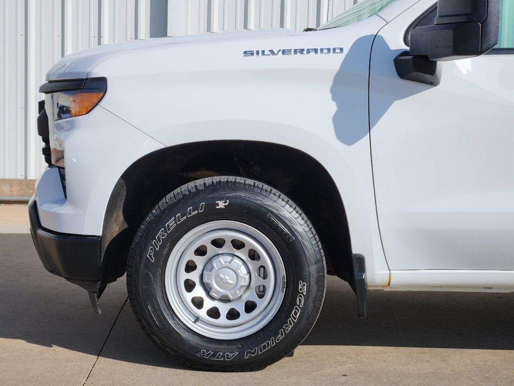 2024 Chevrolet Silverado 1500 WT 9