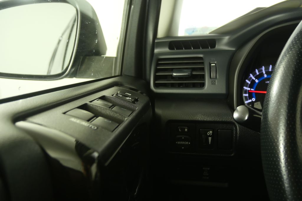 Thumbnail: 2014 Toyota 4Runner - 19