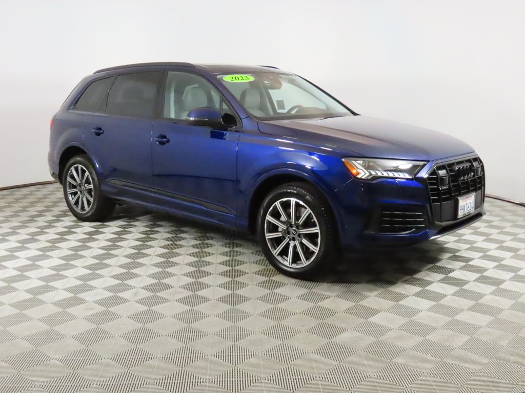 Thumbnail: 2023 Audi Q7 - 7
