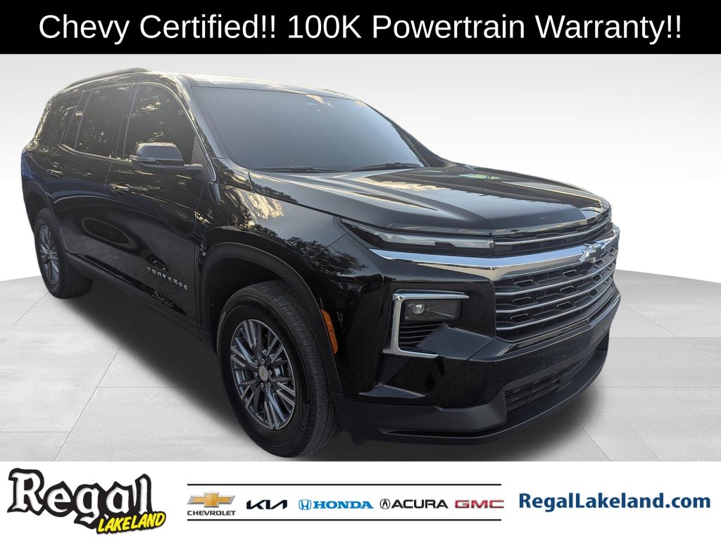 used 2025 Chevrolet Traverse car, priced at $34,992