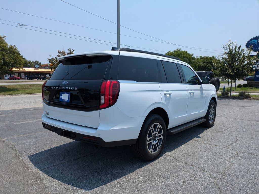 2026 Ford Expedition Active