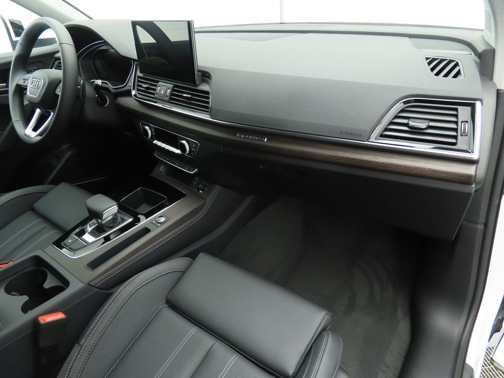 2025 Audi Q5  17
