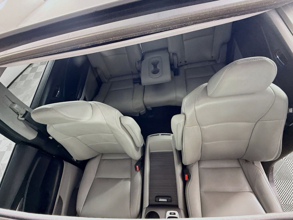 Thumbnail: 2017 Honda Pilot - 20