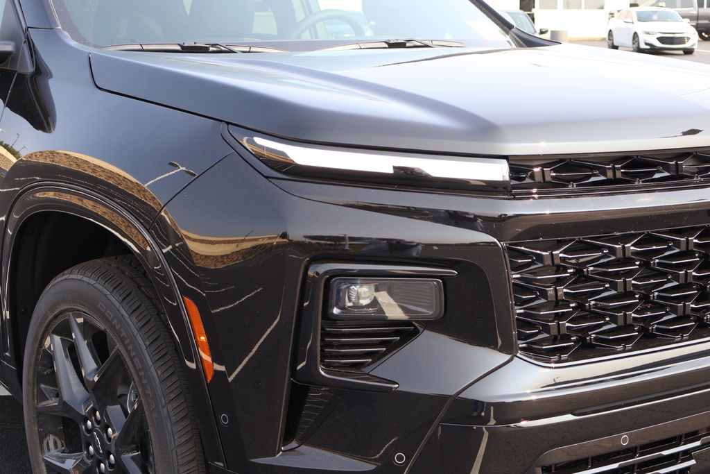 Thumbnail: 2026 Chevrolet Traverse - 3