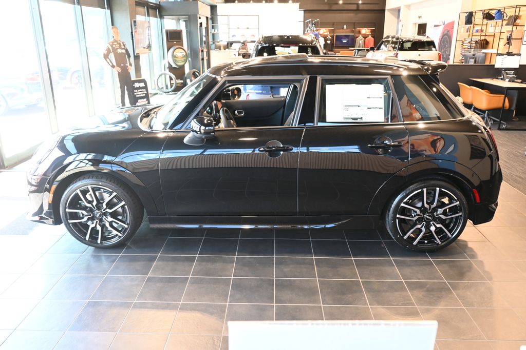 2025 MINI Cooper Hardtop S 2