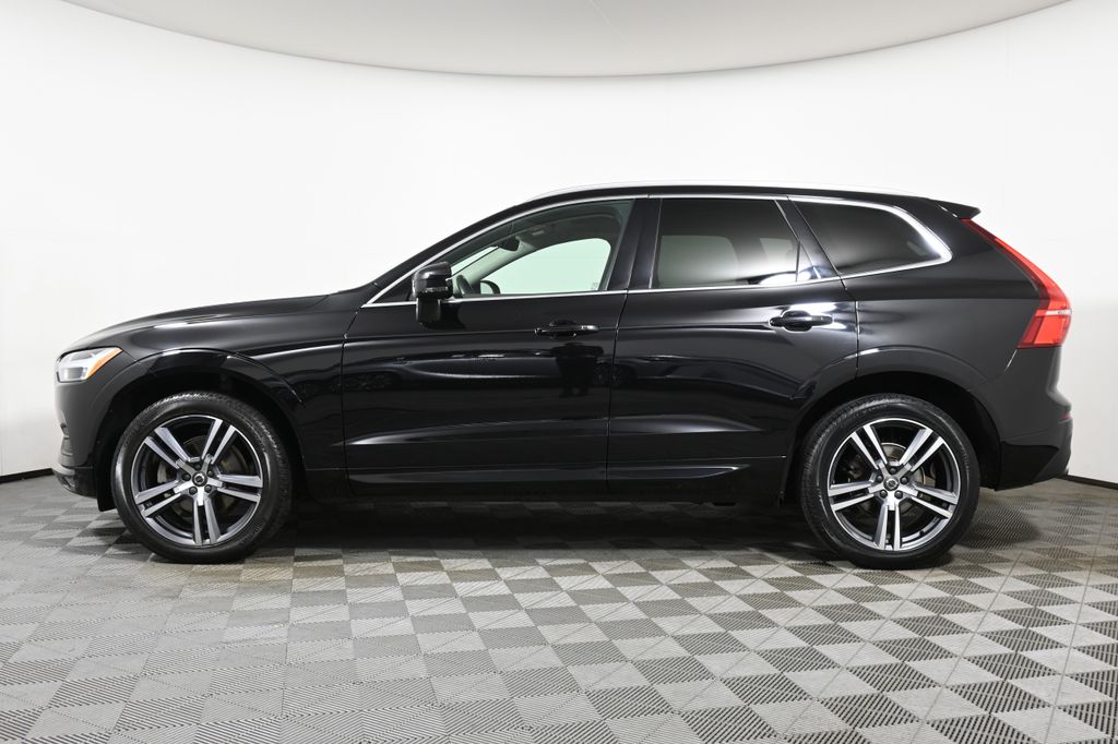 2021 Volvo XC60 T5 Momentum 2