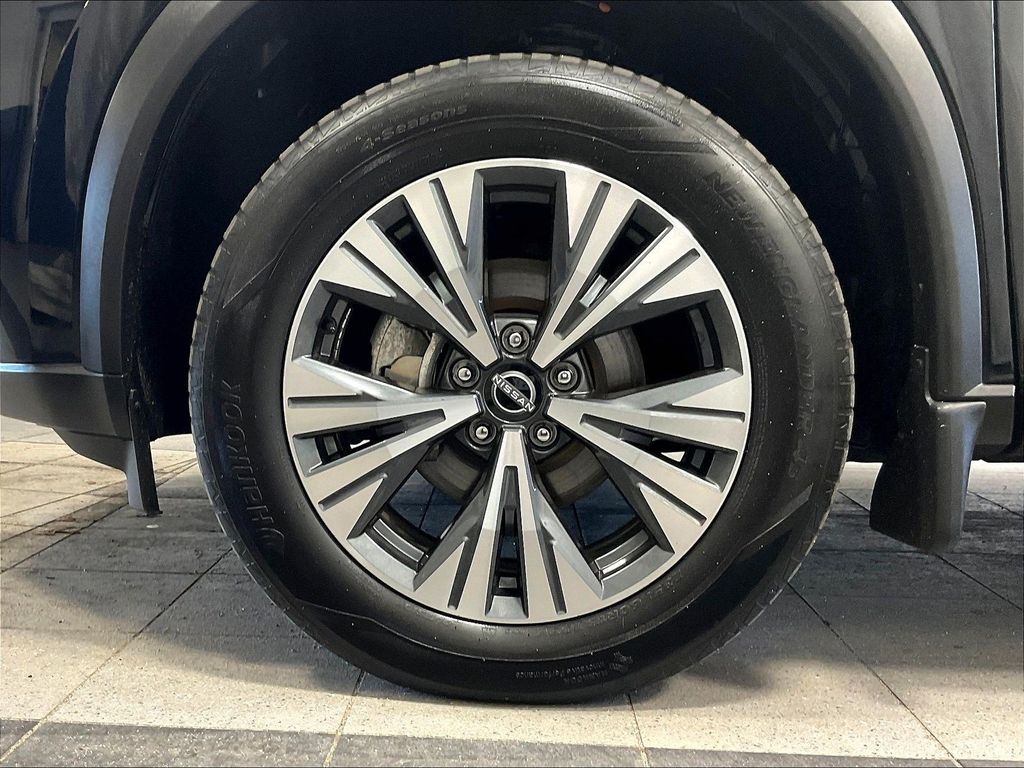 2023 Nissan Rogue — photo 7