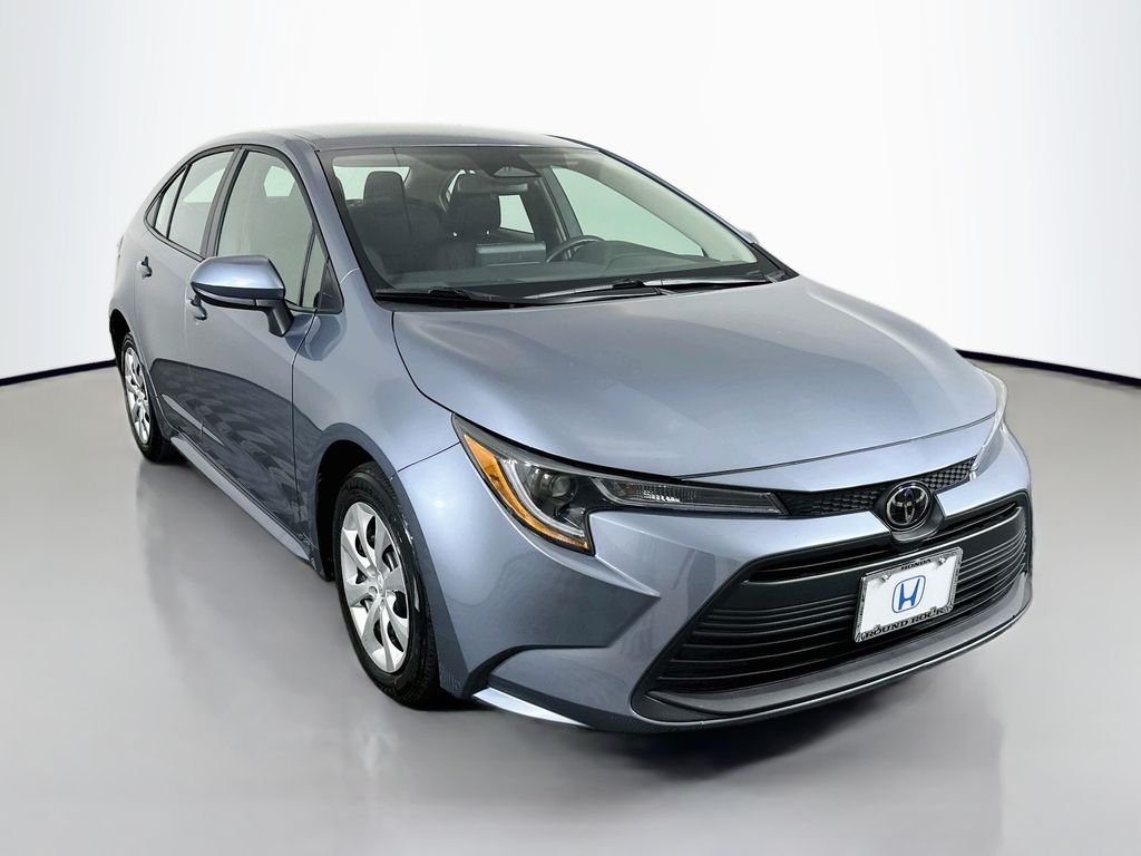 Thumbnail: 2025 Toyota Corolla - 3