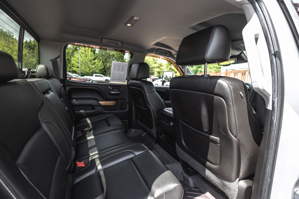 2015 Chevrolet Silverado 2500HD Built After Aug 14 LTZ thumbnail 33