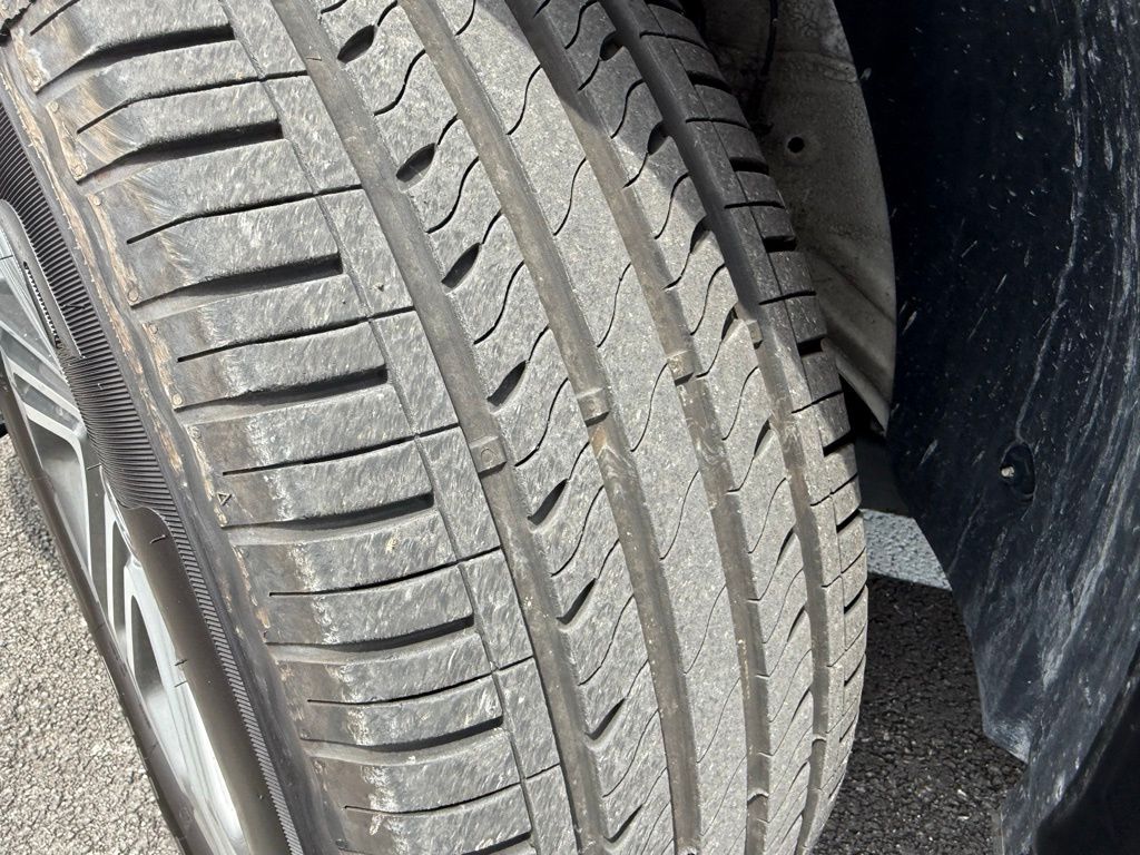 Thumbnail: 2023 Hyundai Santa Fe - 10