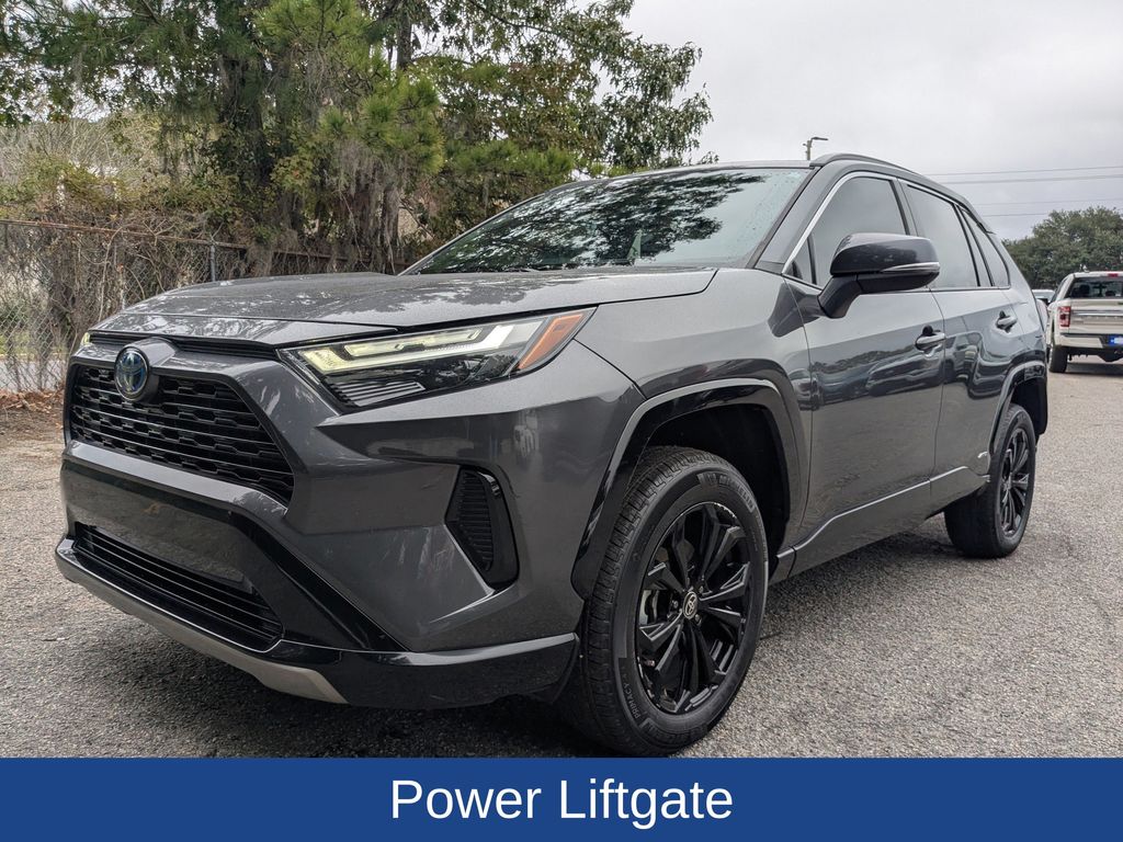 2023 Toyota RAV4 Hybrid SE