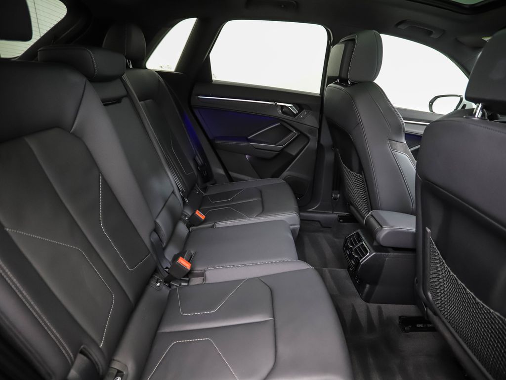 Thumbnail: 2022 Audi Q3 - 27