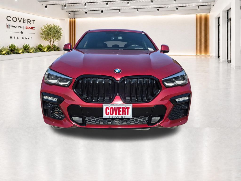 Used 2021 Red BMW xDrive40i image 3
