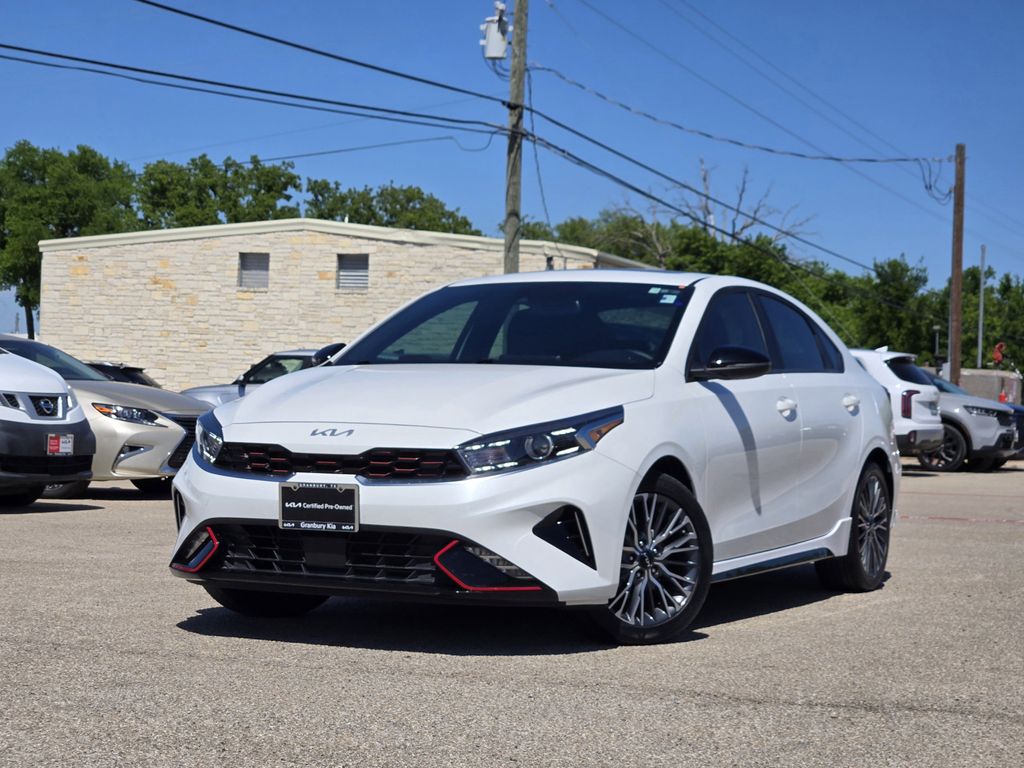 Snow White Pearl 2024 Kia Forte GT-Line FWD Sedan Front-Wheel Drive Continuously Variable Transmission