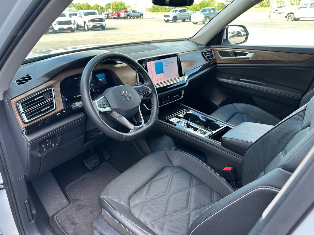 Used Car 2025 Volkswagen Atlas  2.0t Se W/technology For Sale Under $35,000 In Austin, Texas