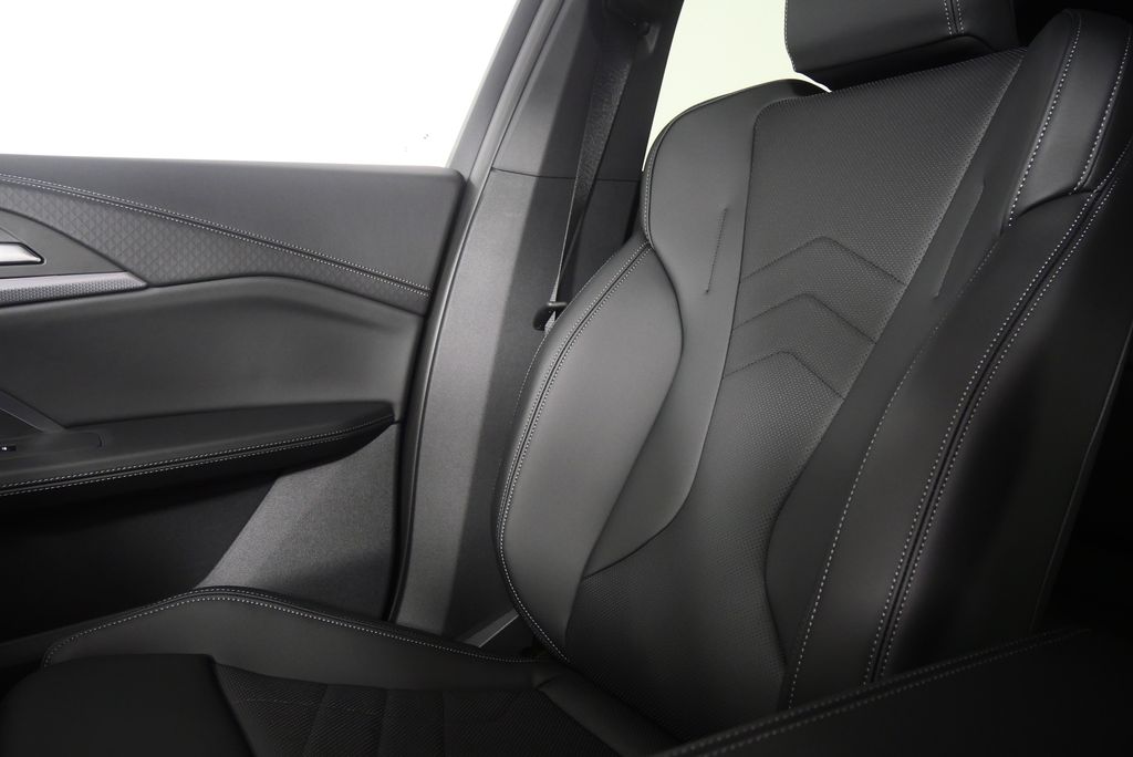 Thumbnail: 2026 BMW X2 - 23