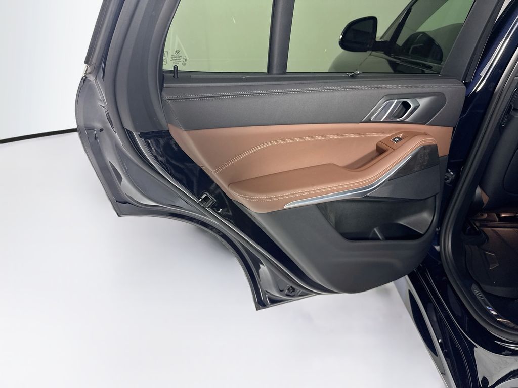 Thumbnail: 2021 BMW X5 - 26