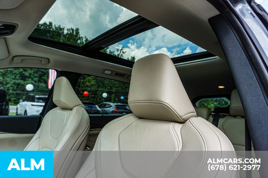 Used 2024 Gray INFINITI Sensory image 18
