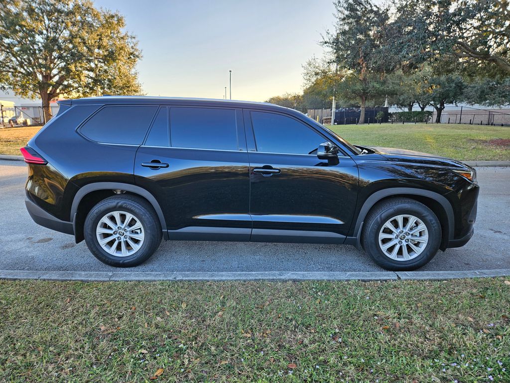 2024 Toyota Grand Highlander XLE 6