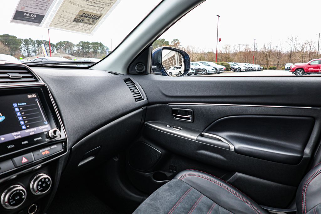 Used 2024 Blue Mitsubishi 2.0 SE image 40