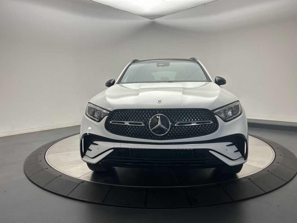Thumbnail: 2026 Mercedes-Benz GLC - 2