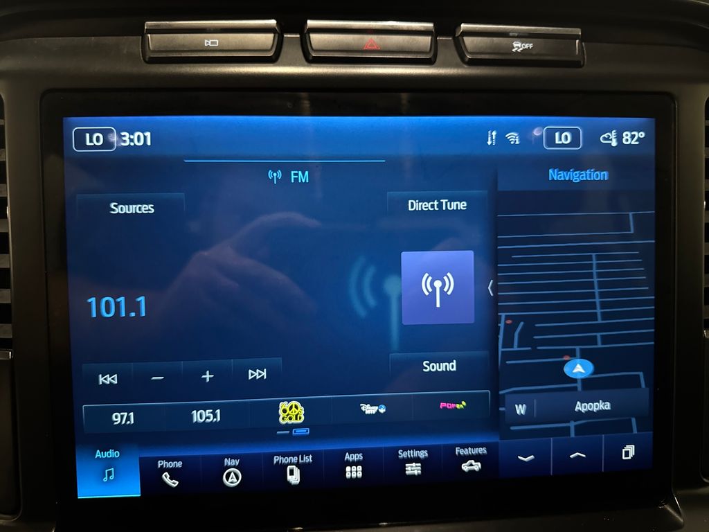 Certified Used 2023 Gray Ford XLT image 27