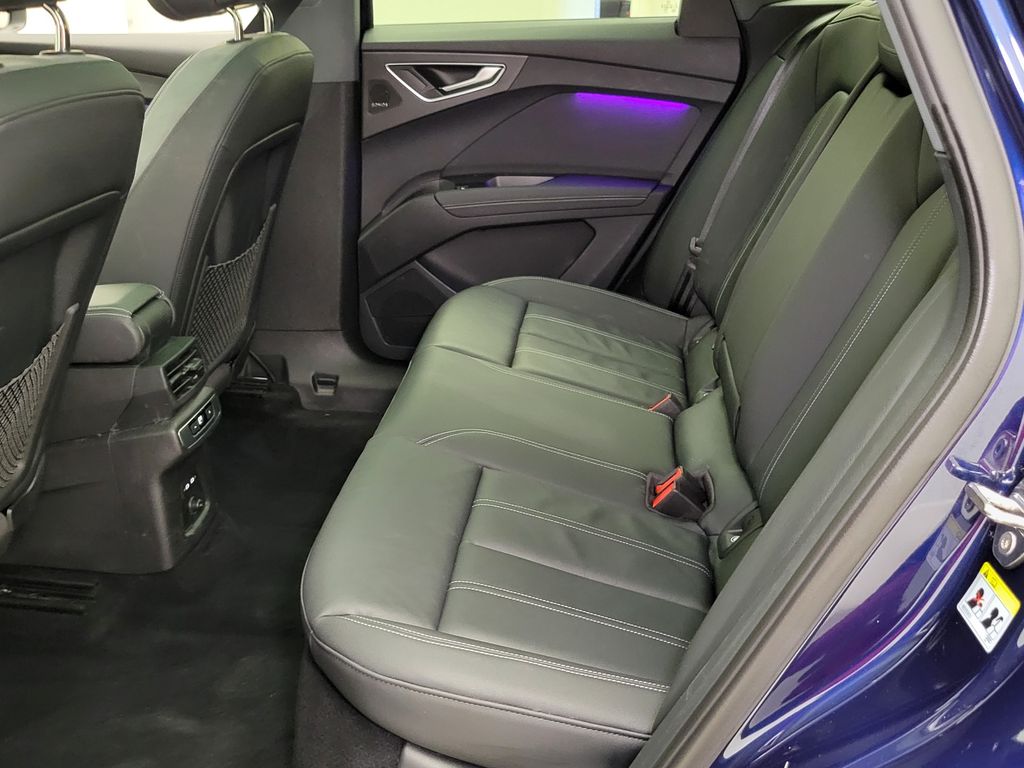 Thumbnail: 2023 Audi Q4 e-tron - 25