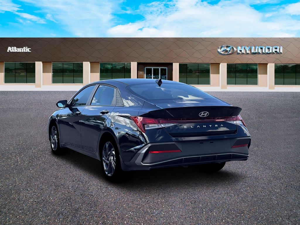 New 2026 Hyundai Elantra Sedan