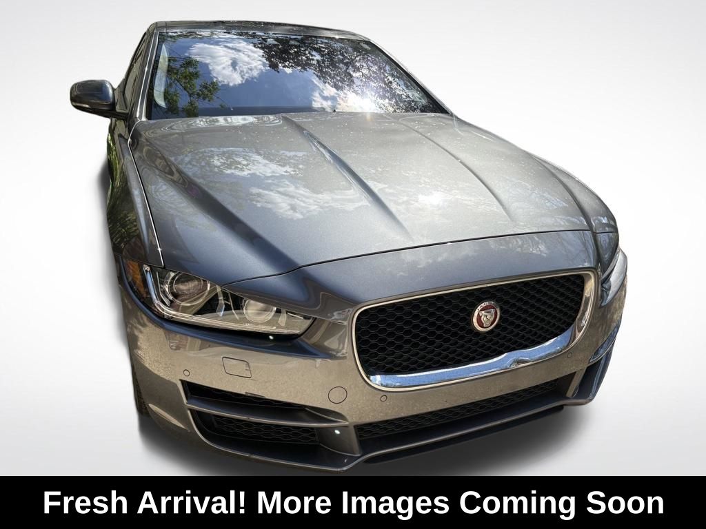 Gray 2018 Jaguar XE 25t Premium RWD Sedan Rear-Wheel Drive 8-Speed Automatic