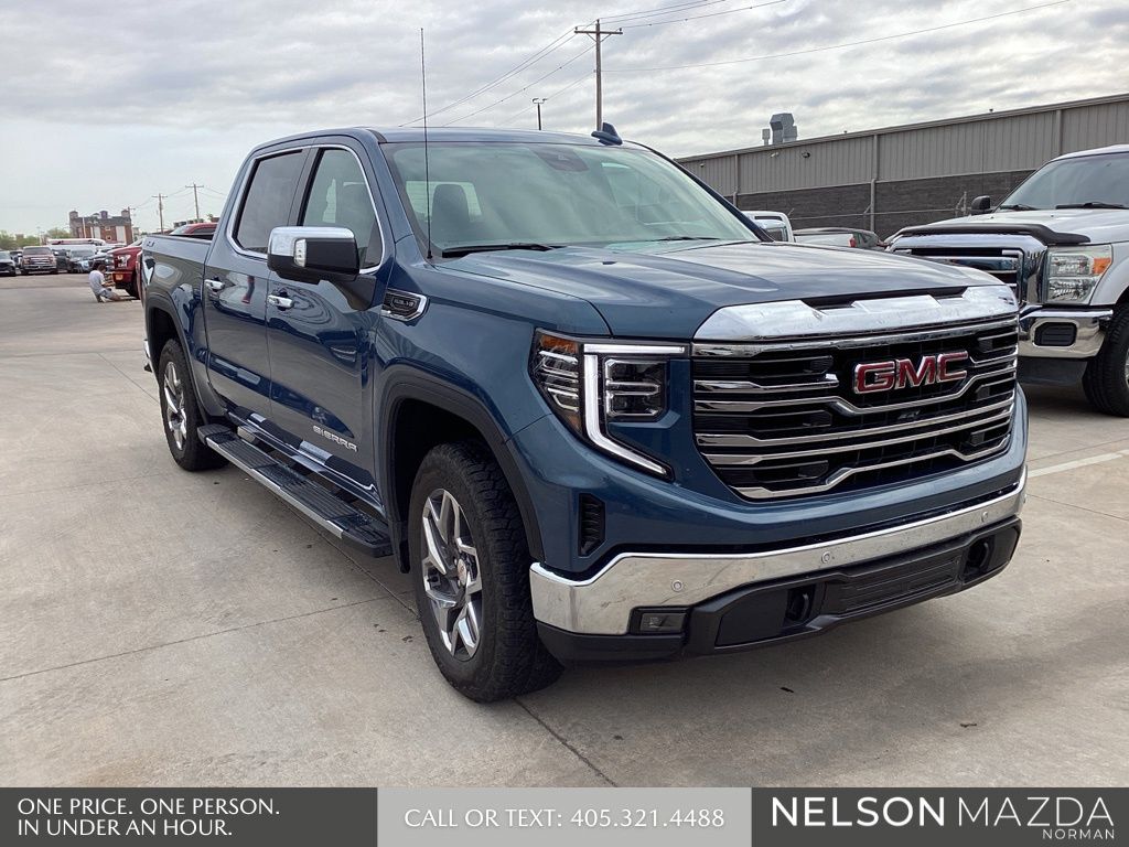 Used 2024 Blue GMC SLT image 3