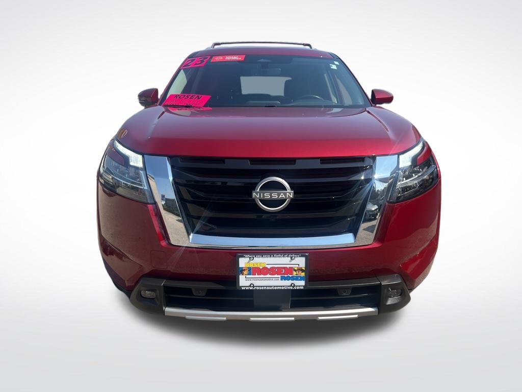 2023 Nissan Pathfinder SL photo