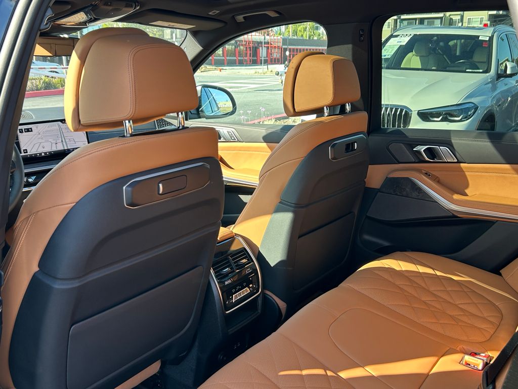 2026 BMW X5 xDrive50e 31