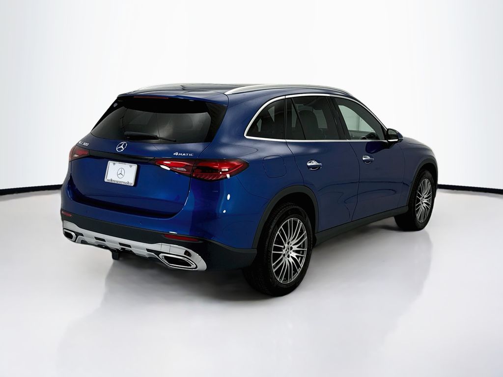 Thumbnail: 2027 Mercedes-Benz GLC - 5