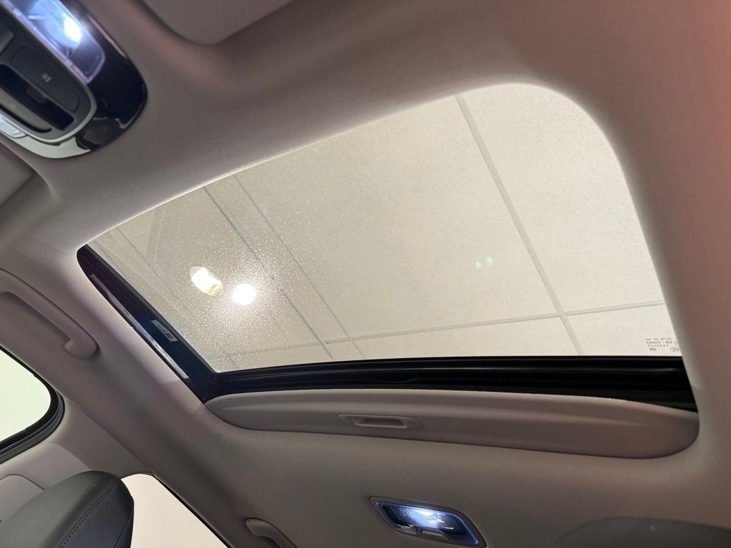 Thumbnail: 2022 Hyundai Tucson - 18