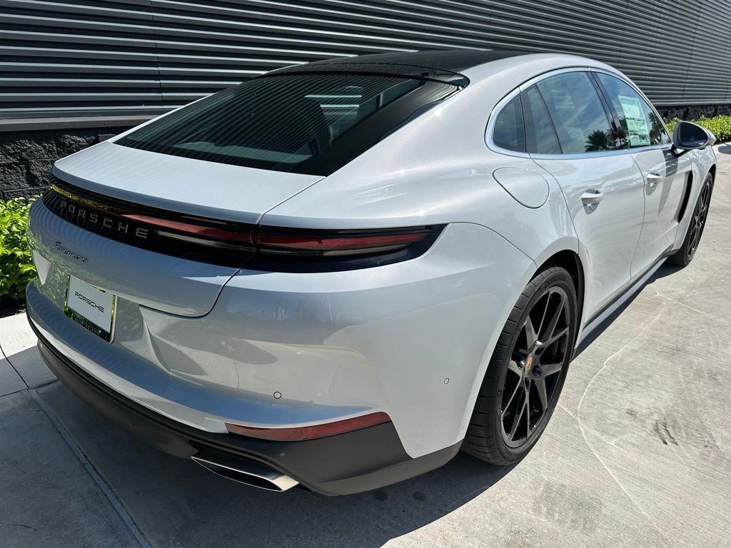 Thumbnail: 2025 Porsche Panamera - 9