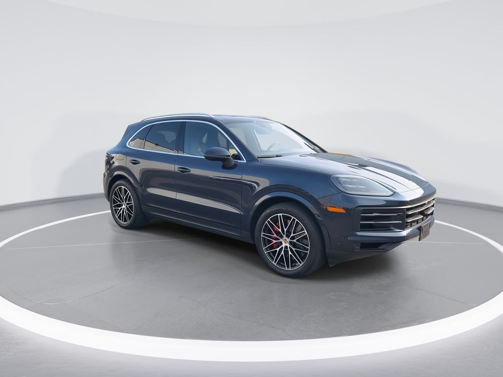 Thumbnail: 2024 Porsche Cayenne - 2