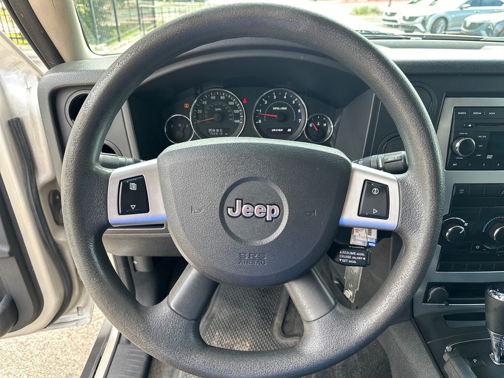 Used Car 2008 Jeep Commander  Sport For Sale Under $10,000 In Austin, Texas