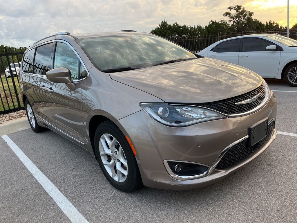 Thumbnail: 2018 Chrysler Pacifica - 2