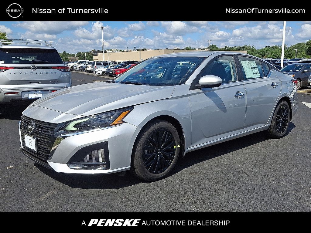 Thumbnail: 2025 Nissan Altima - 1