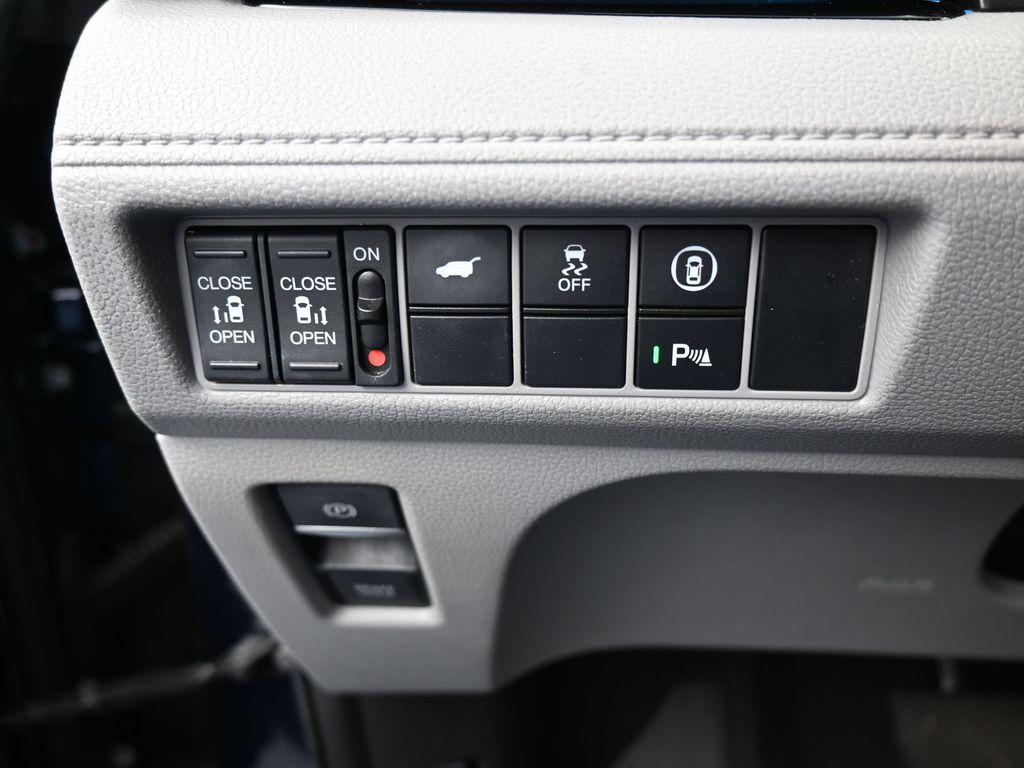 Used 2021  Honda Elite image 38