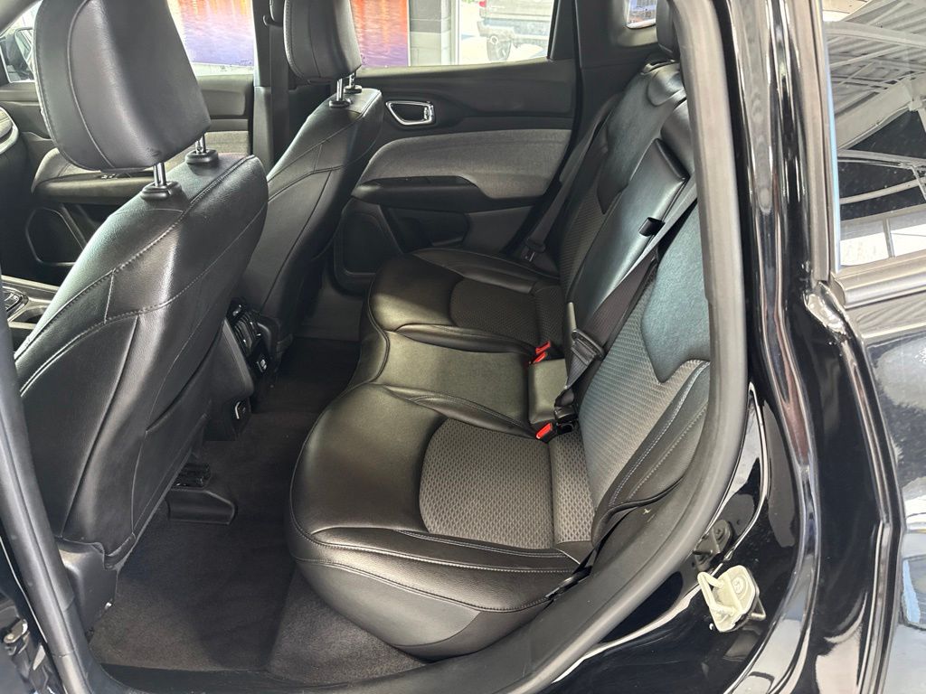 Used 2024 Black Jeep Latitude image 12