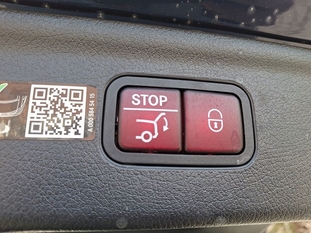 Thumbnail: 2023 Mercedes-Benz EQE - 29