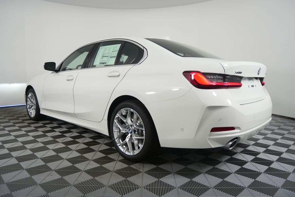 Thumbnail: 2026 BMW 3 Series - 5