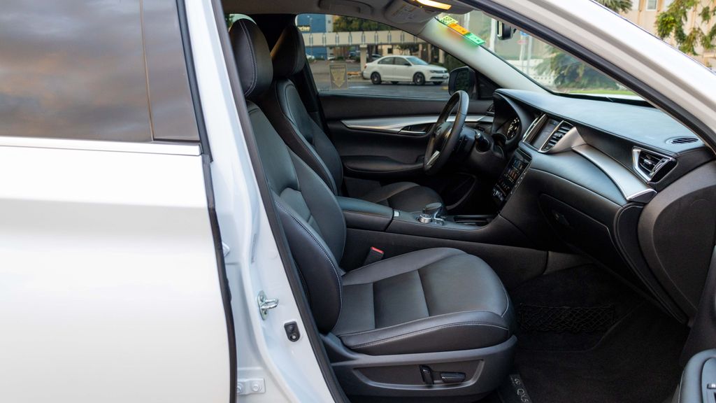 Used 2021 INFINITI QX50 LUXE 4D Sport Utility