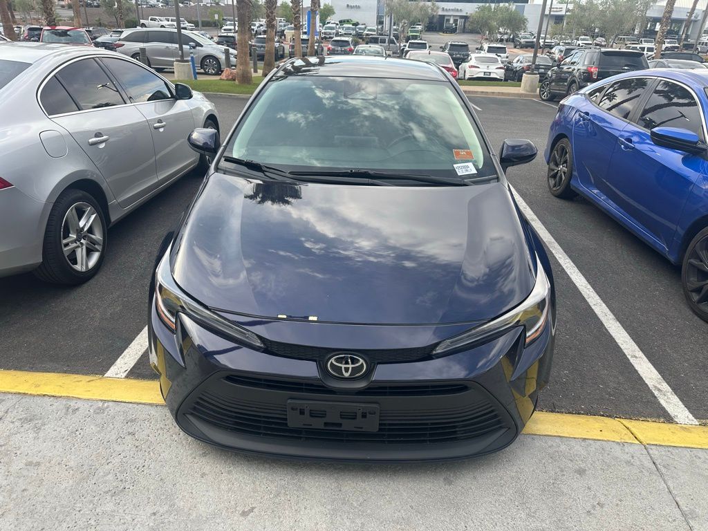 2024 Toyota Corolla LE photo