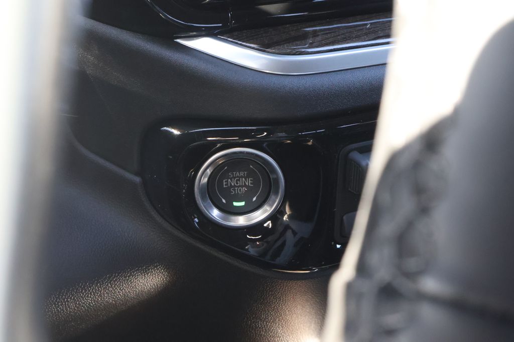 Thumbnail: 2026 Chevrolet Silverado 1500 - 31